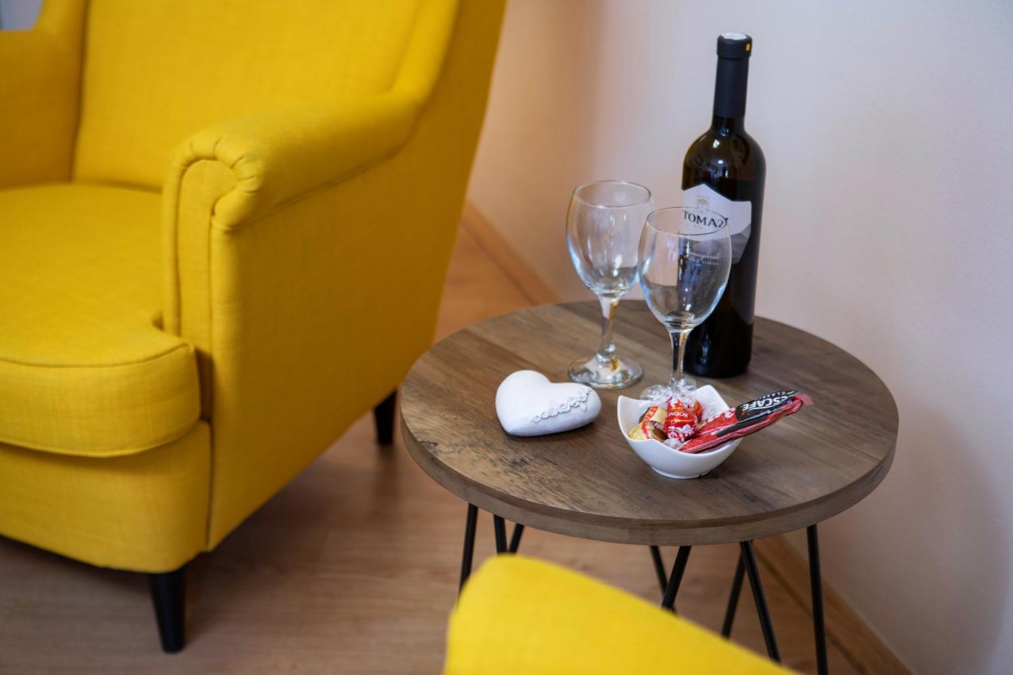 Apartament Javor *