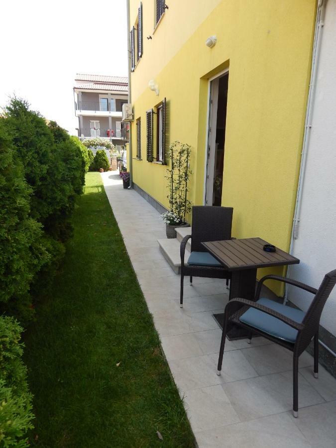 Apartament Javor *